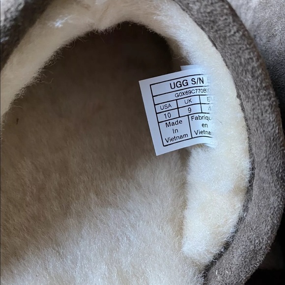 UGG Australia SCUFF SLIPPERS Sheepskin - Picture 4 of 4